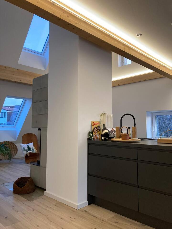 Neues Penthouse-Loft Mit Konuskarte Fuer Gratis Oepnv Apartment Ehrenkirchen ภายนอก รูปภาพ